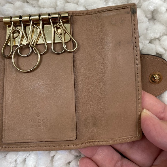 Gucci Diamante Heart Key Holder - Picture 7 of 14